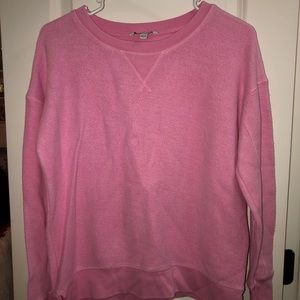 cute pink crewneck!